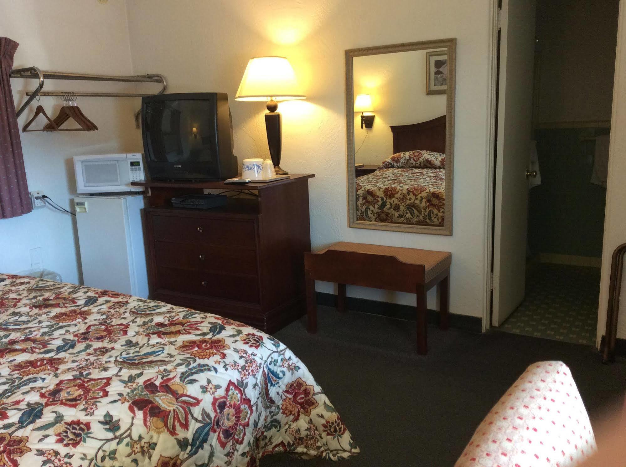 Hotel Salem-Roanoke I-81 -Listing Partner Екстер'єр фото